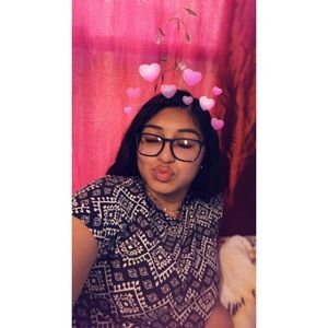 Meet your Posher, Emily